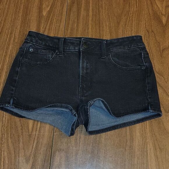 American Eagle Outfitters Black Hi-Rise Shortie Jean Shorts sz 4 - Picture 1 of 5
